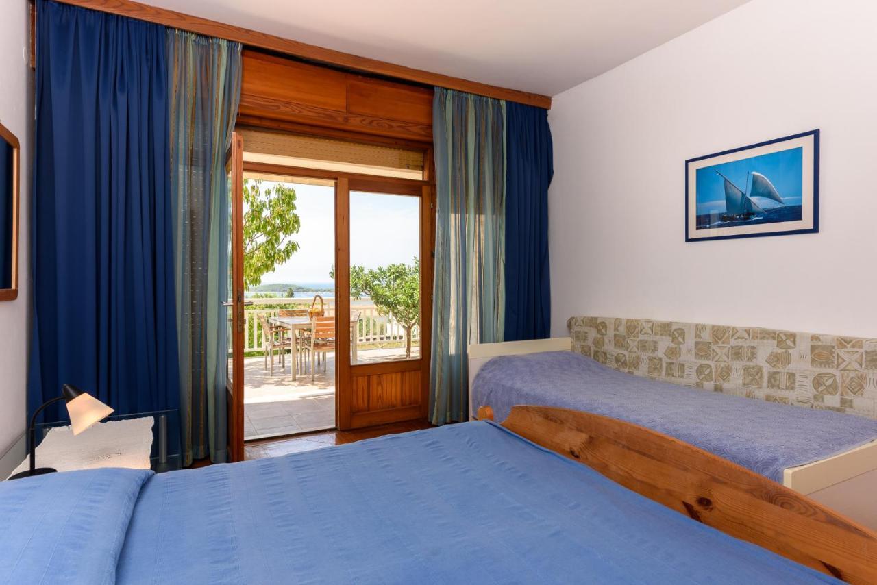 Pensionat Fio's Hvar Town