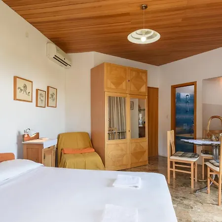 Fio'S Hotel Hvar Town Exterior photo